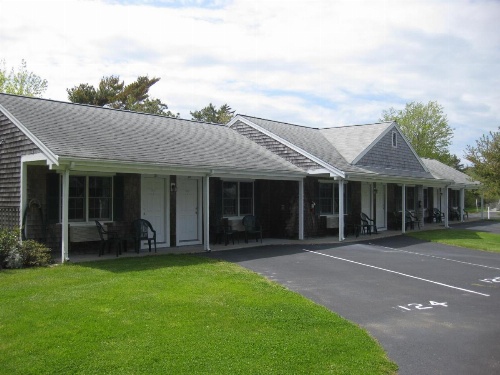 The Chatham Motel image 17